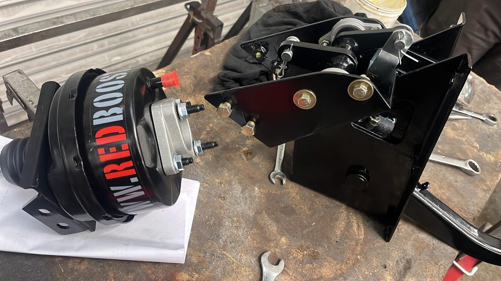 Clutch assist component