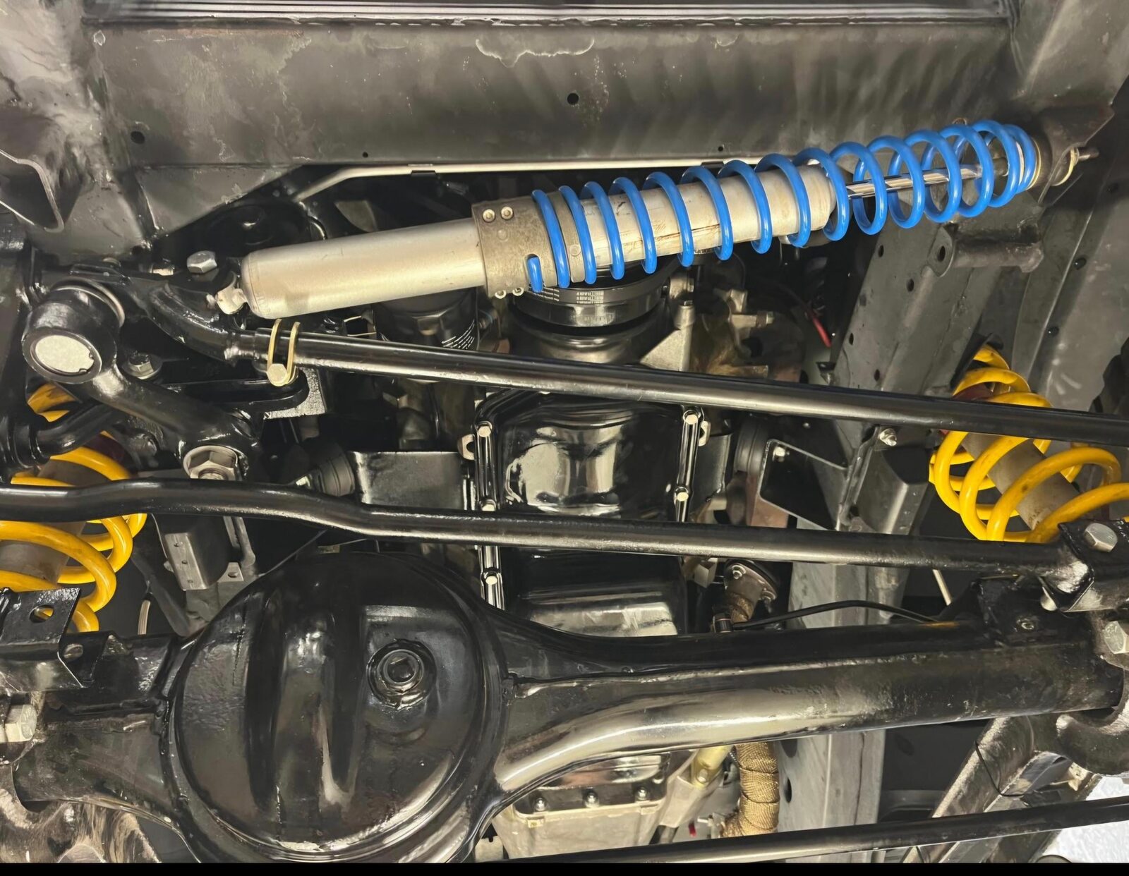Suspension and coilover detail